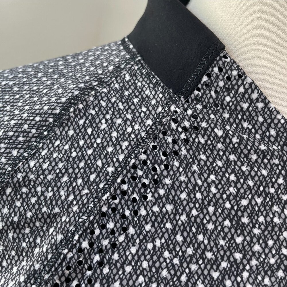 LULULEMON Womens 8 Jacket Hit It Frozen Fizz White Black‎ Swift Ultra Full Zip - Picture 9 of 16